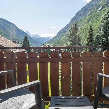 St Martin Loft